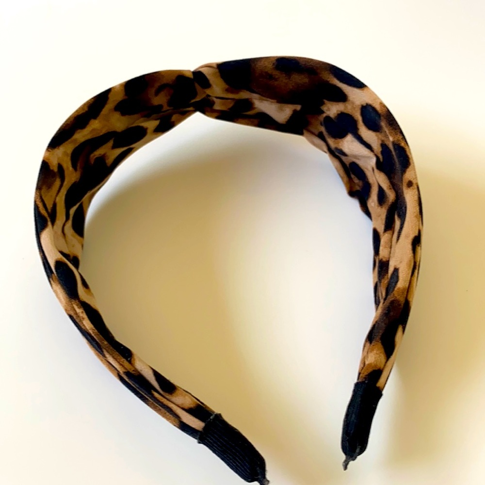 Never worn leopard headband